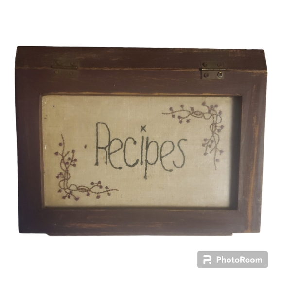 Country Recipe Box - Picture 1 of 9